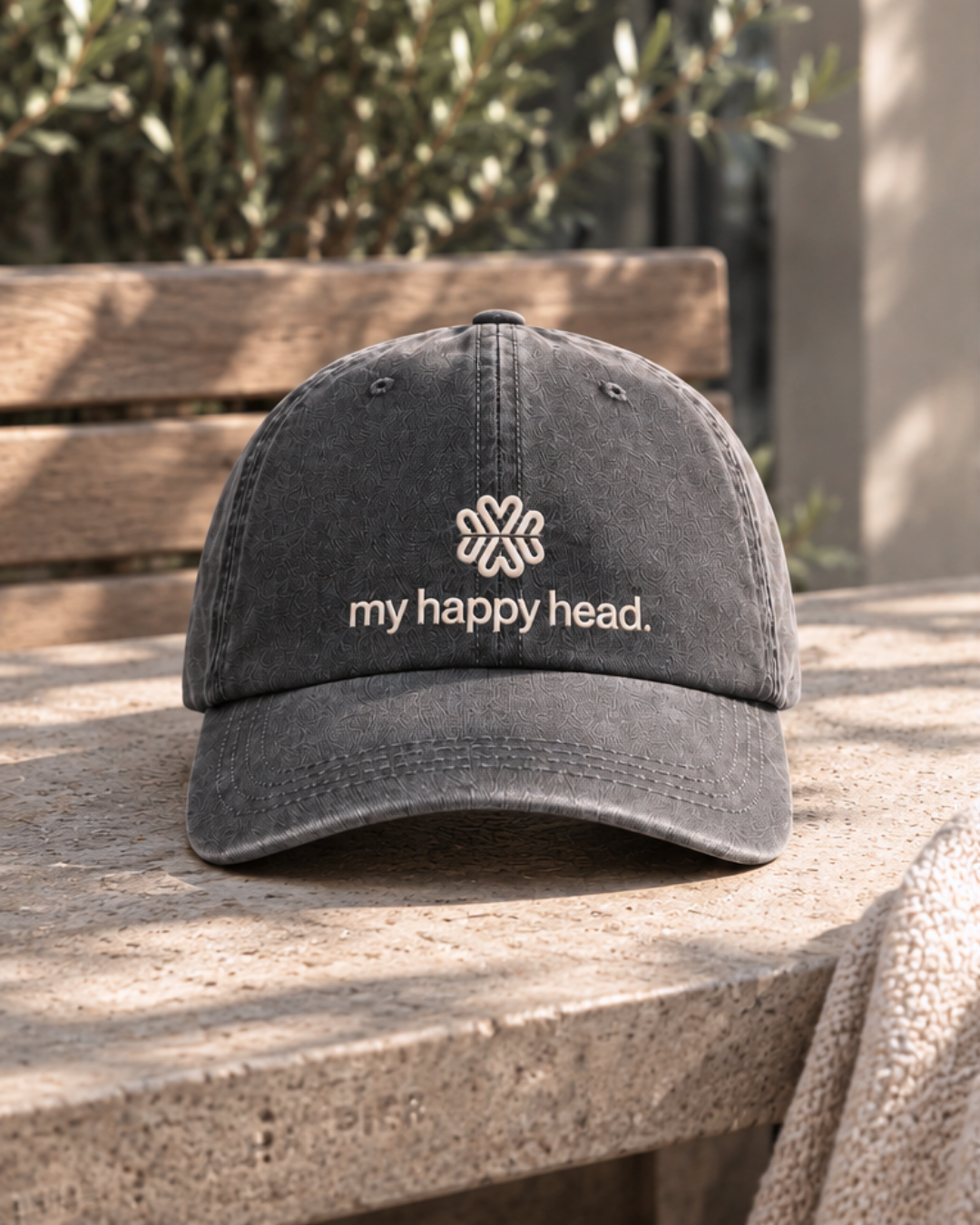 Grå Recovery Club Cap i bomull från My Happy Head, framifrån